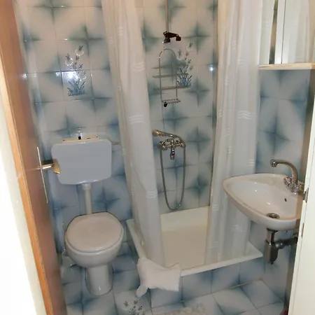 Πανσιόν Bakara 3*